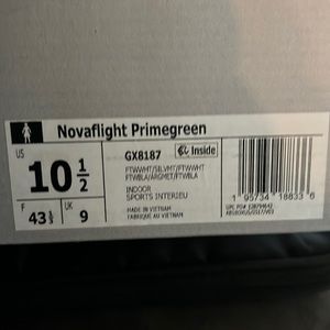 Adidas Novaflight (volleyball) Womens size 10.5 white/silver metallic.